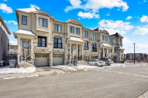 Stylish Mississauga Lower Unit BBQ Yard Paradise